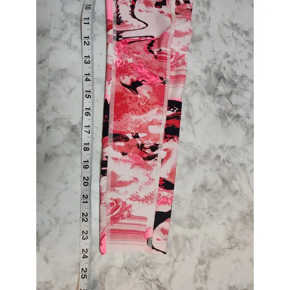 Under Armour Heatgear Women's Pink Printed Compression Crop Leggings‎ Size Small